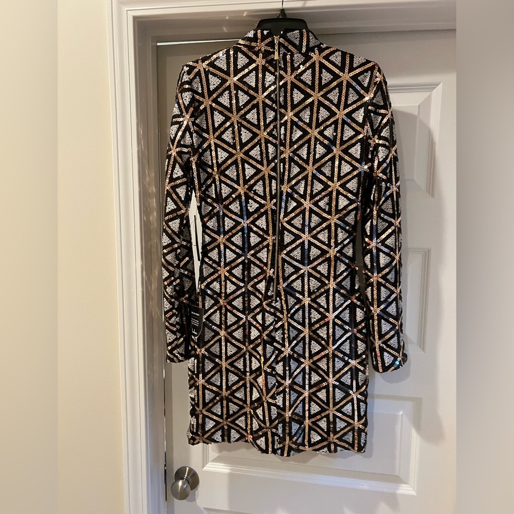 NWT! Lulu's Black and Gold Geometric Mini Dress